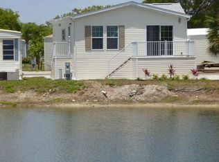 1111 Chinook Trl, Fort Myers Beach, FL 33931