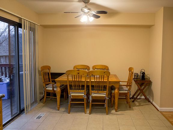 Breakfast - Dining Area