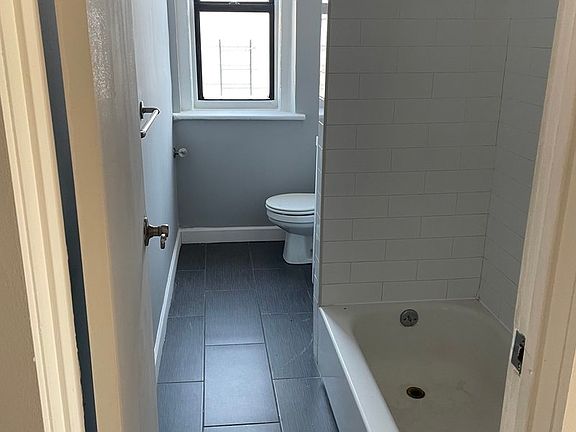 4th image of 558 W 181st St #554K