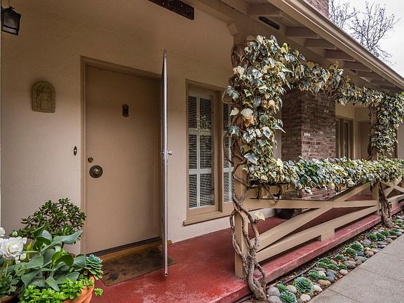 2nd image of 1468 Benito Ave
