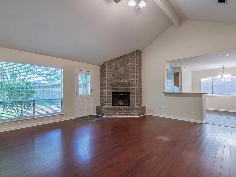 4922 Temple Bell Dr — Photo 6