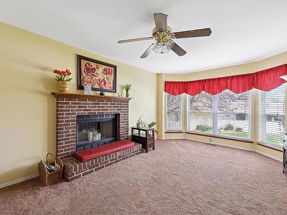 4th image of 2044 Telford Dr