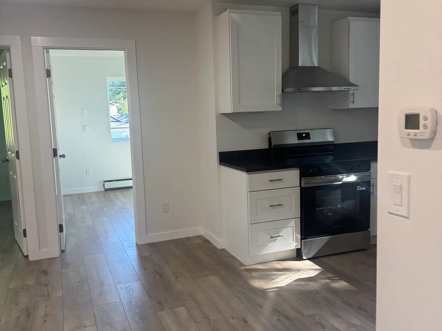 2 bed, 850 sqft, $1,850 — Photo 4