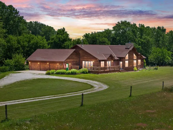 S36W30613 Dendon COURT, Waukesha, WI 53189