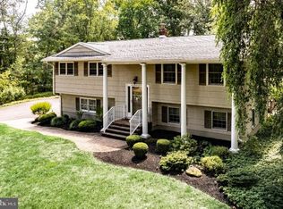 99 Sycamore Ln, Skillman, NJ 08558