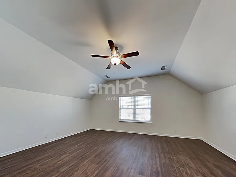 2055 Shafer Dr — Photo 17