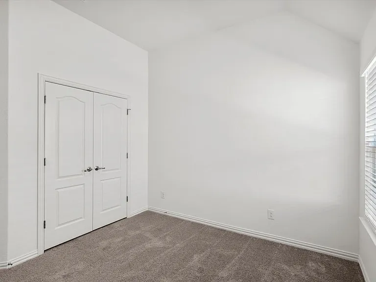 1425 Cole Estates Dr — Photo 26