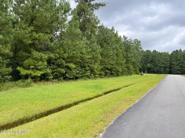 44 Shady Creek Road, Oriental, NC 28571