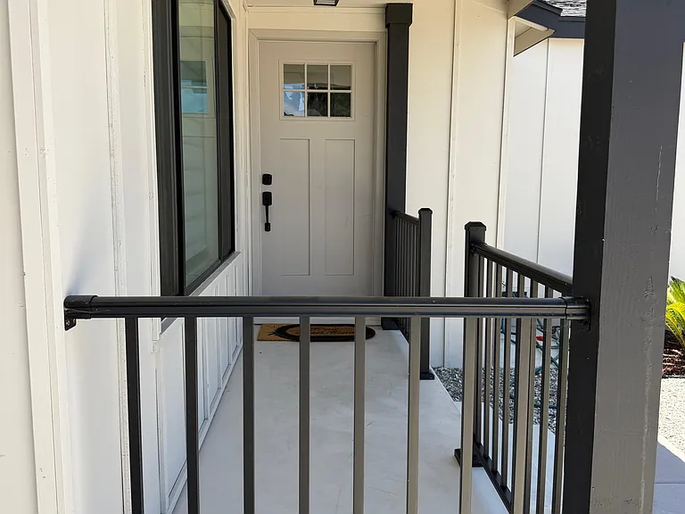 15318 Bonsallo Ave — Photo 1