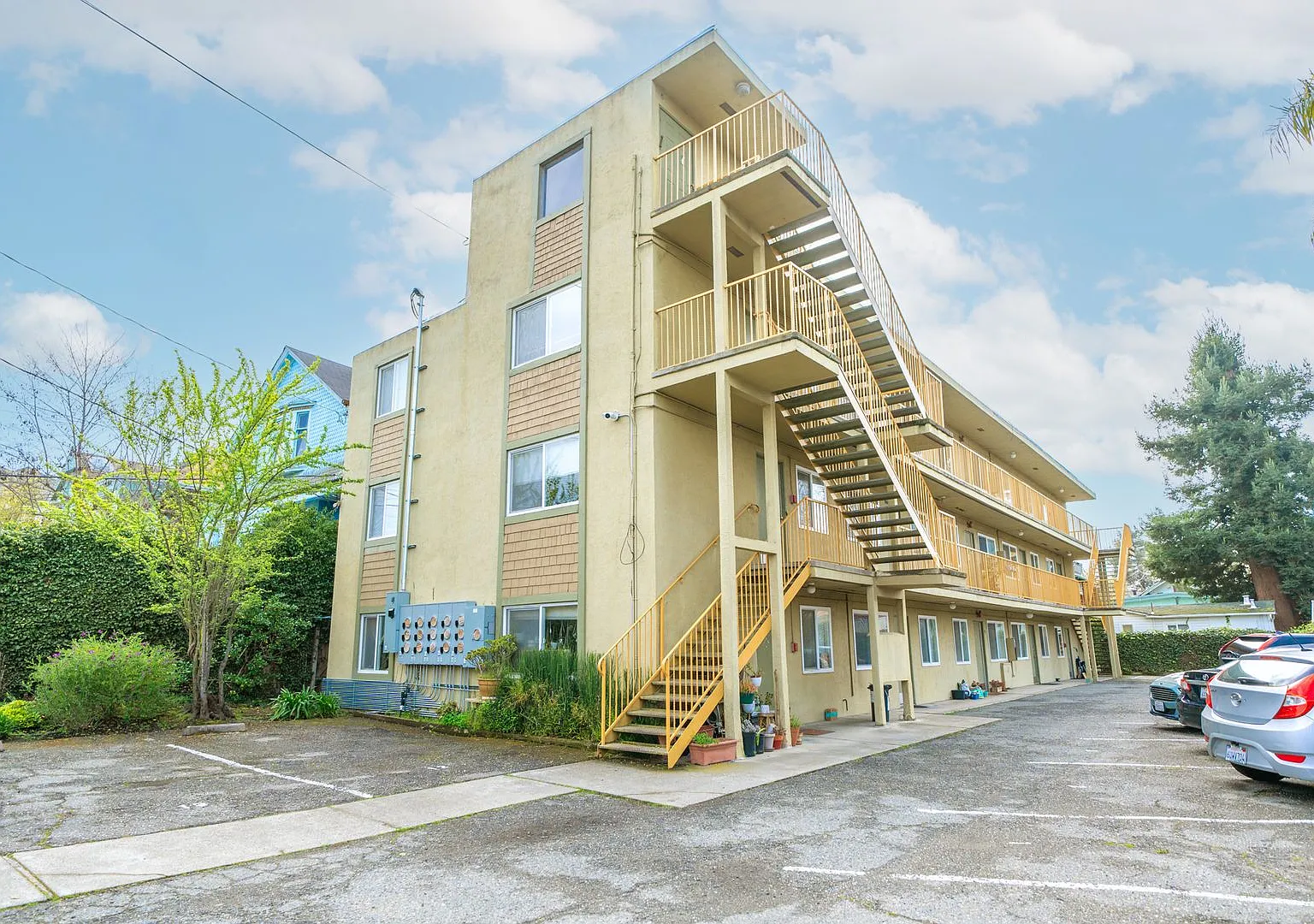 1734 Blake Street — Photo 1