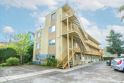 1734 Blake Street Photo 1