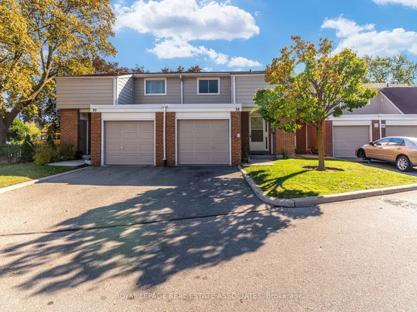 215 Mississauga Valley Blvd, Mississauga, ON L5A 1Y7