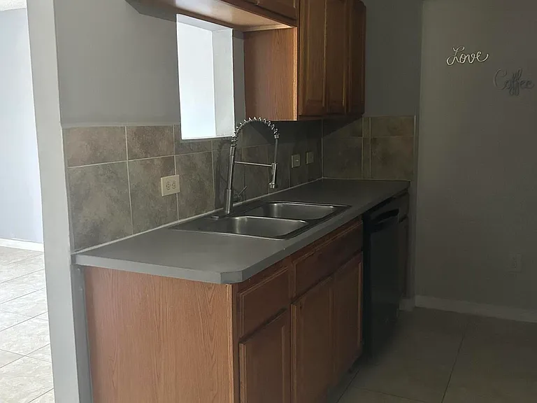 410 S Park Rd #1204 — Photo 25