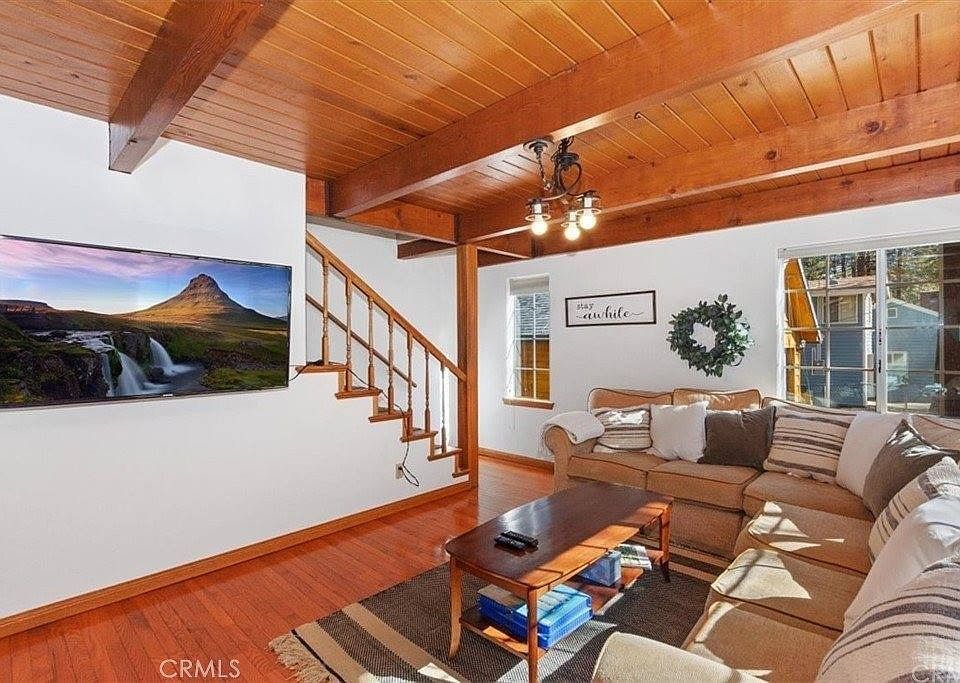 1st image of 610 Mountain View Ave