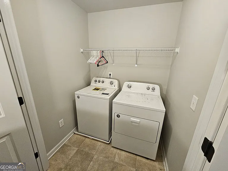3004 Bayrose Cir #102B — Photo 26