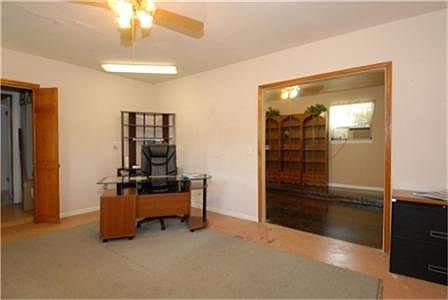 4th image of 5003 Mockingbird Ln
