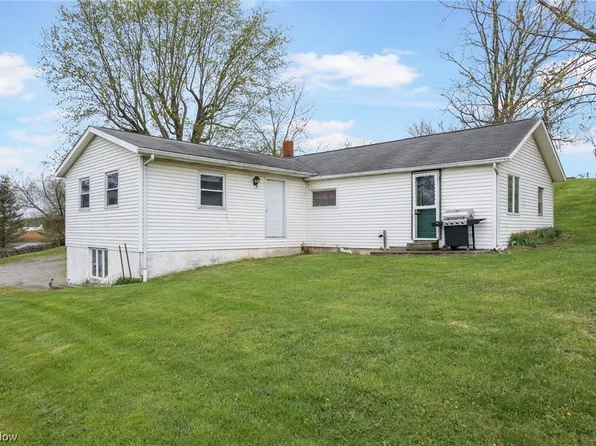 4679 State Route 557, Millersburg, OH 44654