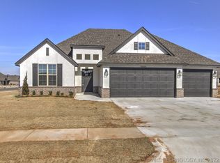 23003 E 104th St, Broken Arrow, OK 74014
