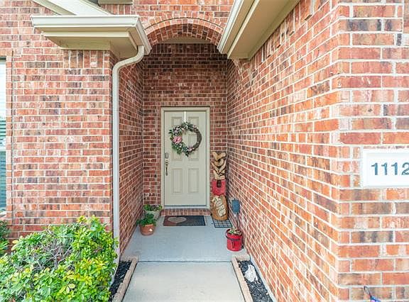 3rd image of 1112 Wolverine Ln