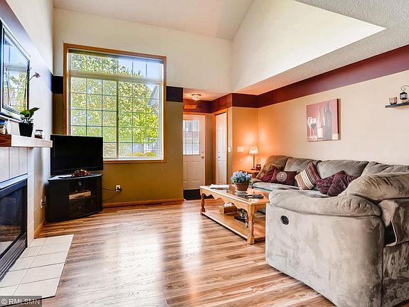 4th image of 20530 Erin Ct