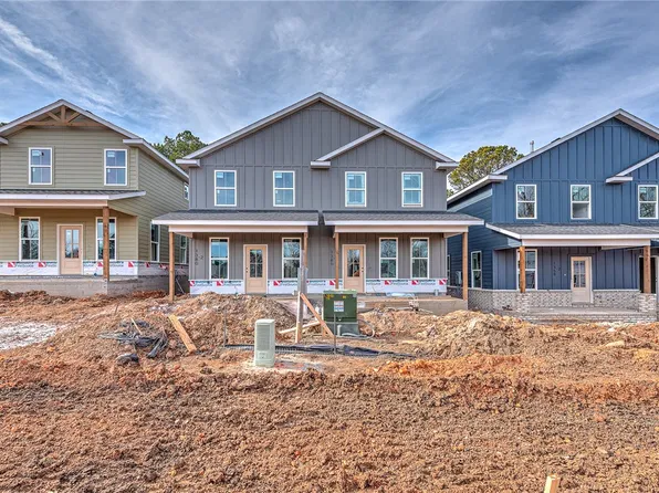 1380 S Yampa Bnd, Fayetteville, AR 72701