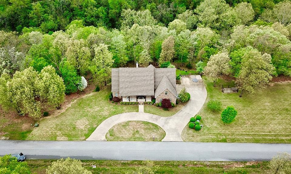 1st image of 13755 Eastgate Dr