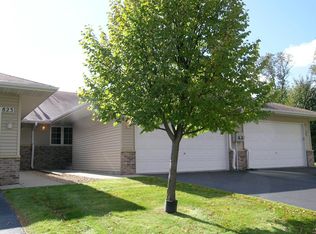 827 3rd Ter NW, New Brighton, MN 55112