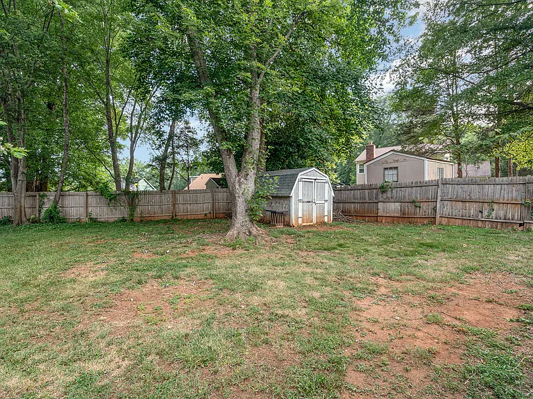 2812 Olde Whitehall Rd — Photo 31