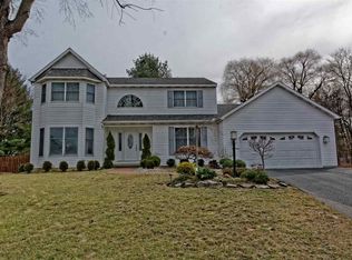 34 Princess Taylor Ln, Albany, NY 12203