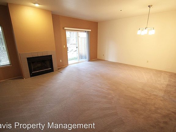2nd image of 9908 NE 134th Ct Townhome 9908