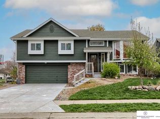 15355 Binney St, Omaha, NE 68116