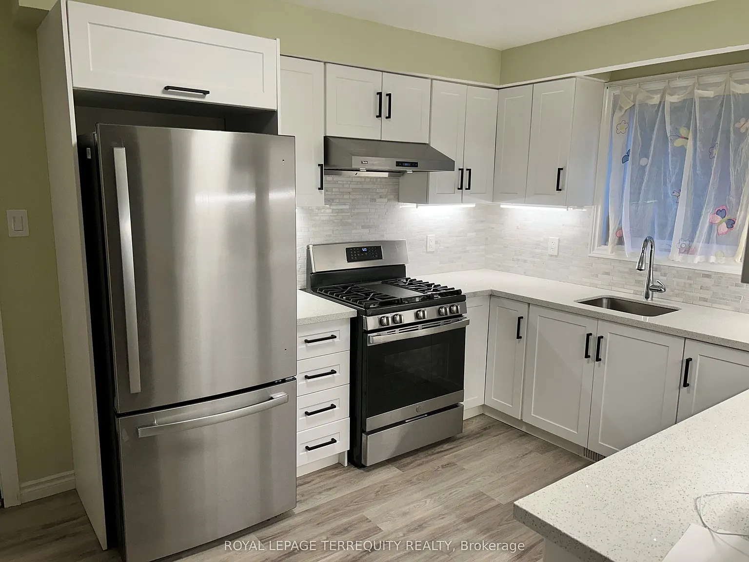 3 bed, $3,650 — Photo 3
