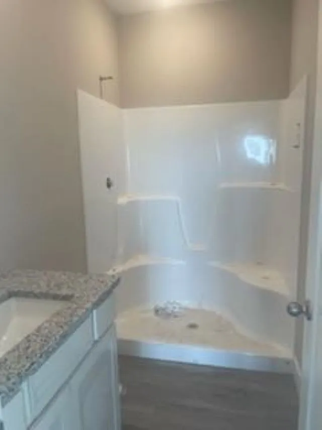 5220 North Cypress Street - 1 — Photo 3