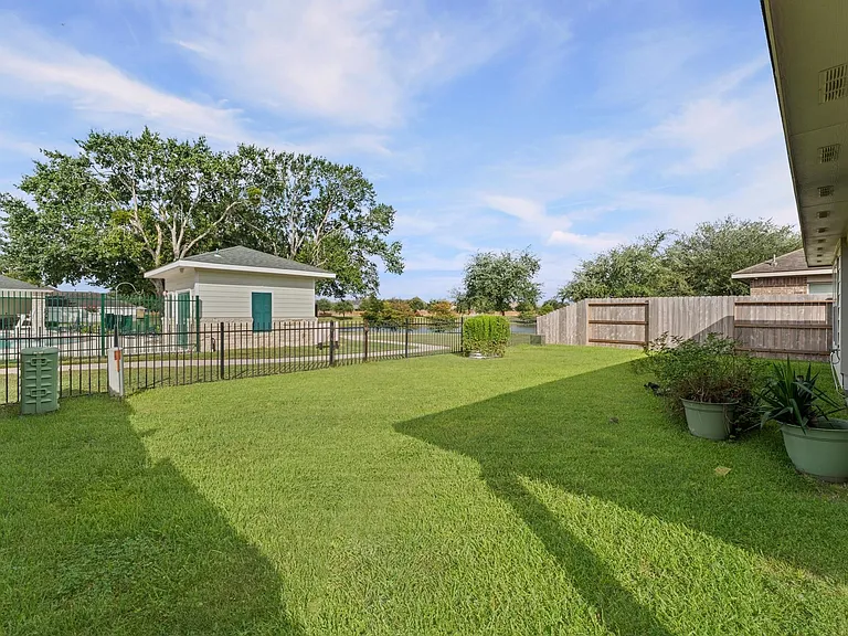 18107 Cypress Mist Ct — Photo 14