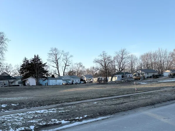 903 S D St, Oskaloosa, IA 52577