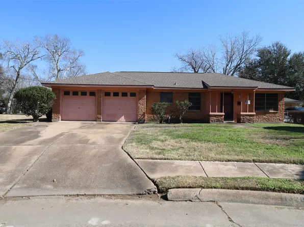 13207 Santa Teresa Rd, Houston, TX 77045