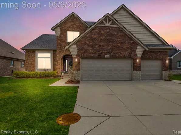 20620 Misty Brook Ct, Macomb, MI 48044