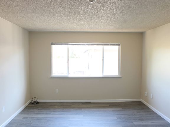 3rd image of 2318 Heidi Pl APT 4