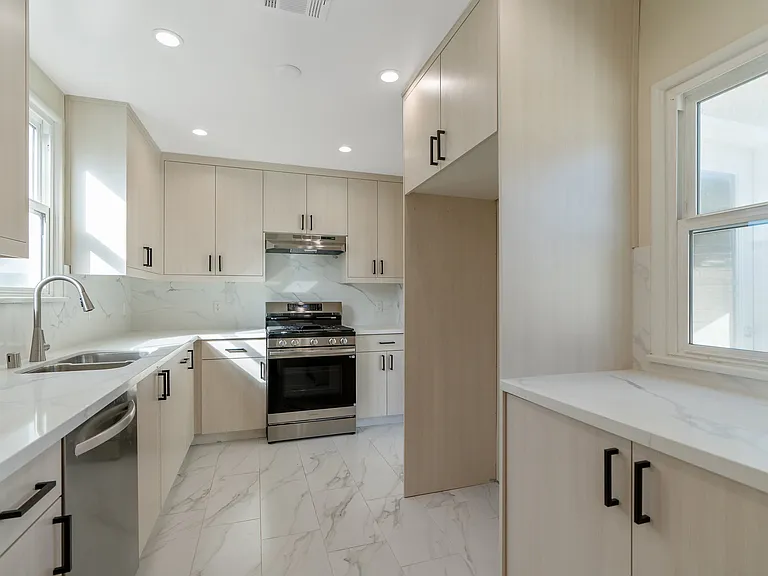 3054 N Frederic St — Photo 13