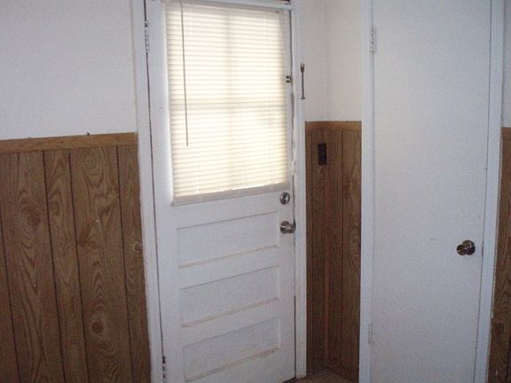 5th image of 329 Ronbar Ln