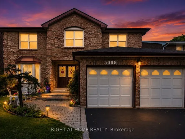 3088 Spring Creek Cres, Mississauga, ON L5N 4R7