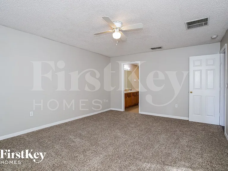 310 Puffer Ct — Photo 9