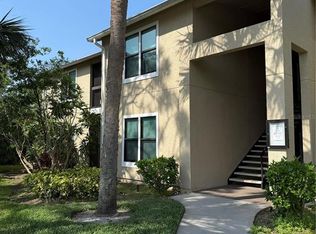 4045 Crockers Lake Blvd #21, Sarasota, FL 34238