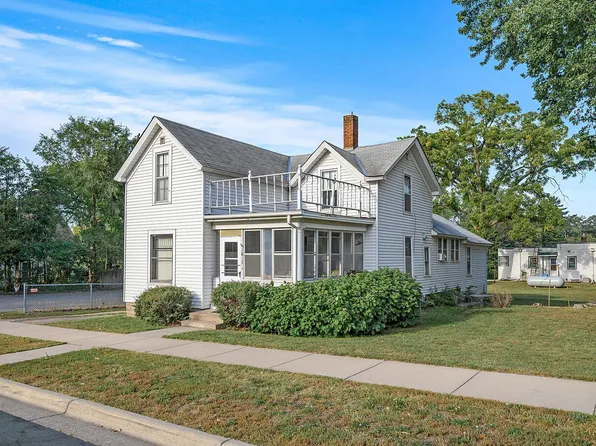 1813 1st Ave, Anoka, MN 55303