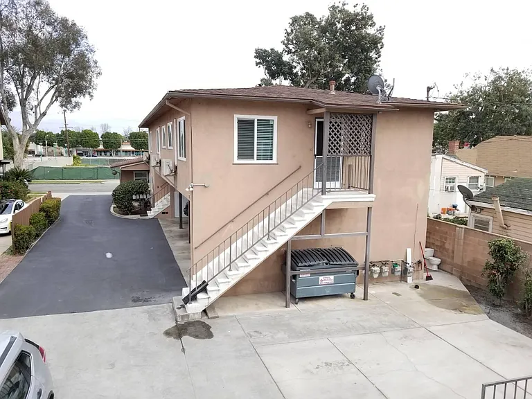 5929 Primrose Ave #3/4 — Photo 3