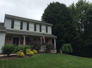 2285 Lee Ln, Easton, PA 18040