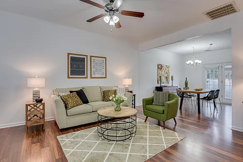 212 Full Circle Dr Photo 1