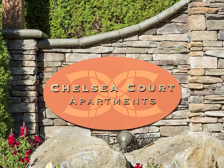 Chelsea Court — Photo 17
