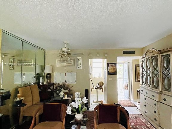 3rd image of 2855 Leonard Dr APT H208