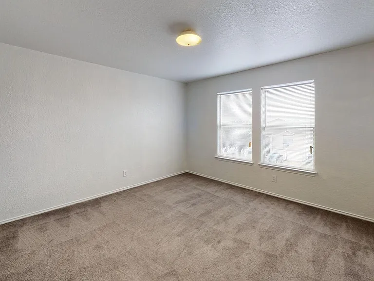 14711 Mountainside Rdg — Photo 4